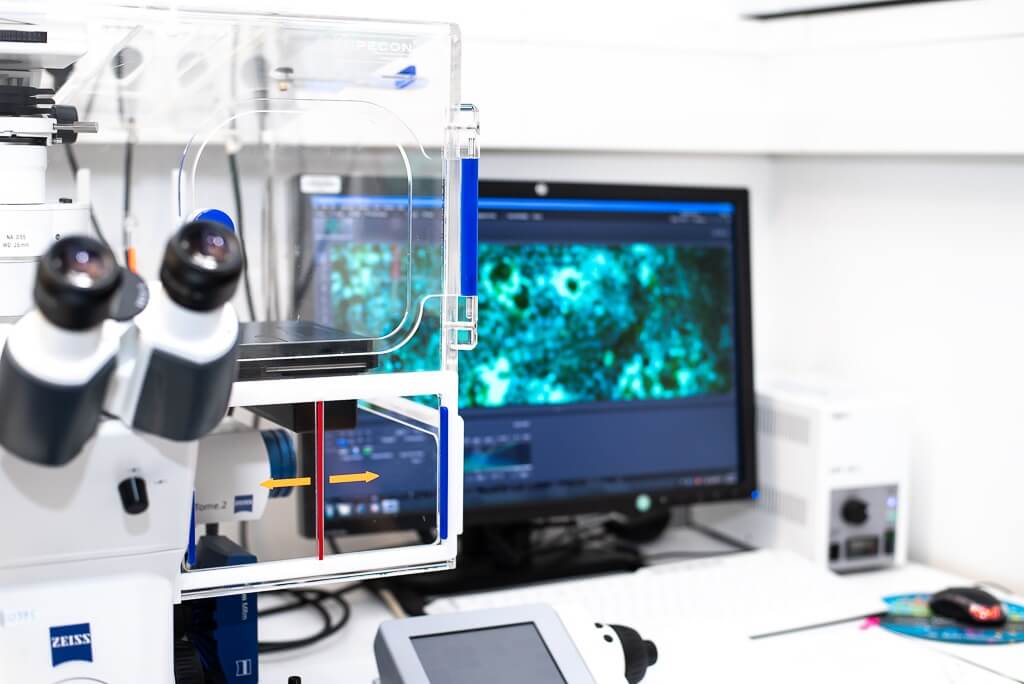 laboratory biotech